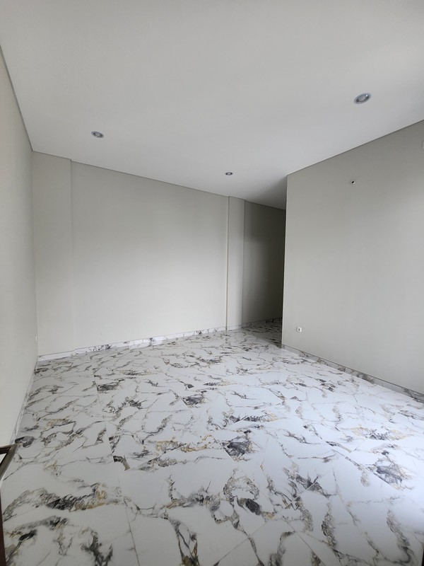 4 Milyar-an Rumah Surabaya Barat New Baru Modern - Babatan Pratama Spesial Row Jalan Raya Kembar Strategis Lokasi Dekat Pakuwon Mall, Citraland, Royal Residence