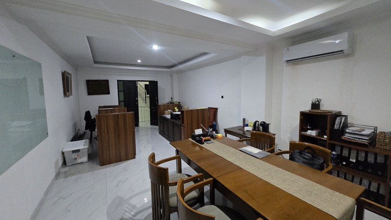 Dijual Ruko Cikini Raya 5 Lantai Strategis Depan SMP 1