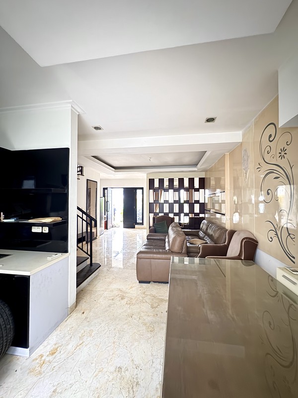 Disewa Rumah di Aarden Townhouse, Menteng, Jakarta Pusat
