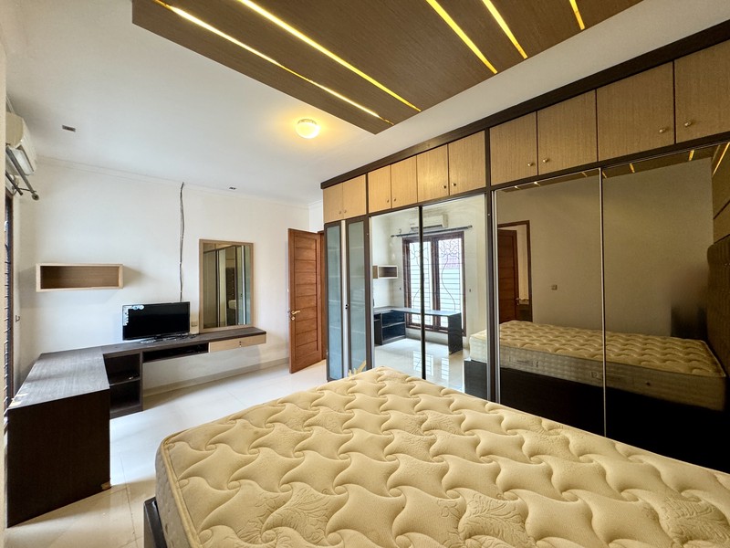 Disewa Rumah di Aarden Townhouse, Menteng, Jakarta Pusat