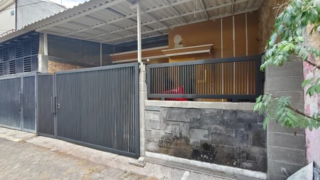 Dijual Rumah 2 lantai 850 Jutaan di Jambangan Indah Surabaya