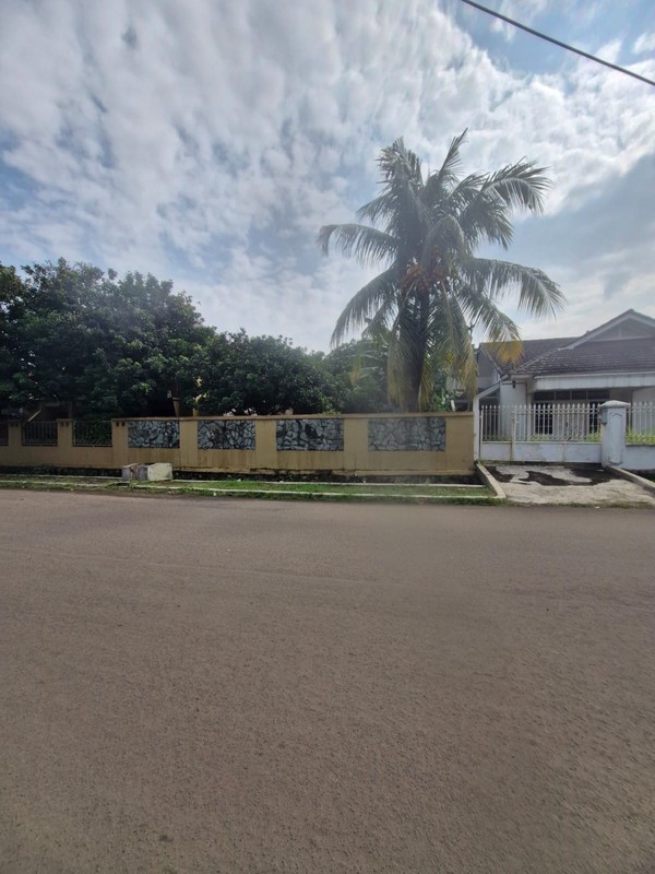 Tanah Seluas 300 m2 Siap Bangun di Wisma Cakra Raya, Limo - Cinere