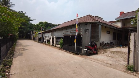 Rumah Hitung Tanah Luas 424 m2 di Cirendeu 