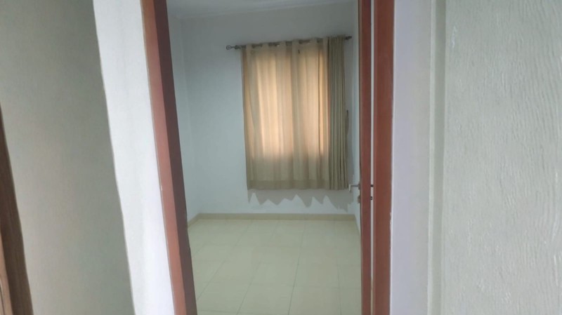 Rumah Hoek Siap Huni di Royal Park Residence Padurenan Mustika Jaya Bekasi | Luas 178 m², 4 Kamar Tidur, AC 4 Unit