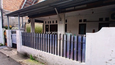 Dijual Rumah Hitung Tanah di Asem Baris, Kebon Baru - Tebet, Jakarta Selatan
