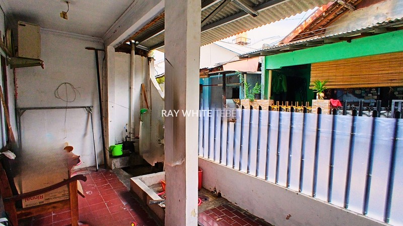Dijual Rumah Hitung Tanah di Asem Baris, Kebon Baru - Tebet, Jakarta Selatan