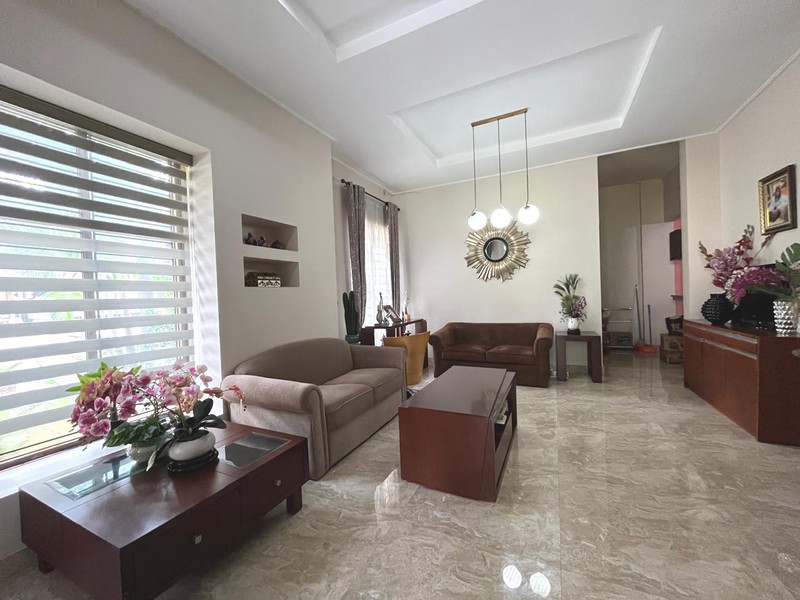 Rumah Bagus, Apik, Nyaman dan Asri, Dalam Cluster di Bintaro Sektor 9