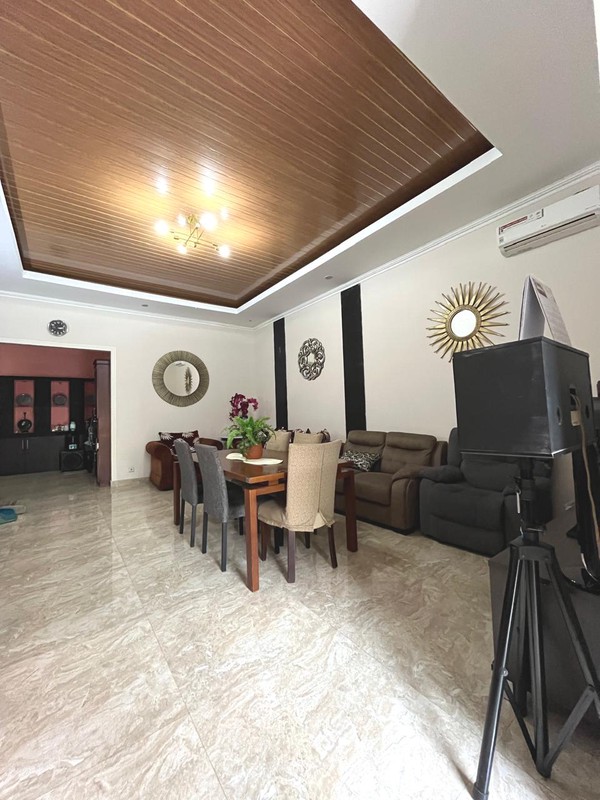 Rumah Bagus, Apik, Nyaman dan Asri, Dalam Cluster di Bintaro Sektor 9