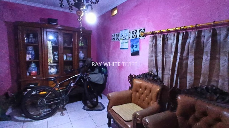 Dijual Rumah SHM Hitung Tanah di Pengadegan, Pancoran - Jakarta Selatan