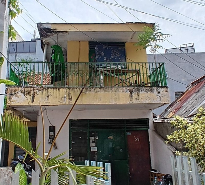 DIJUAL - Rumah Huni murah yang cocok untuk industri kost2an di area menteng