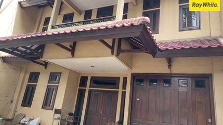 Dijual Rumah di Jalan Ngagel Jaya Surabaya