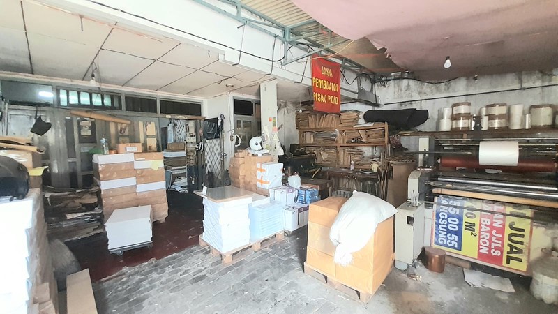 Rumah Strategis di Jl. Pandeyan - Cocok untuk Usaha & Investasi