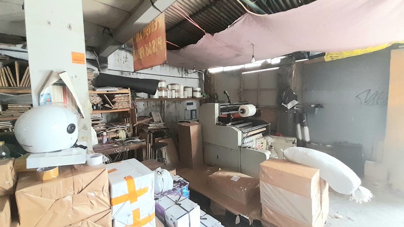 Rumah Strategis di Jl. Pandeyan - Cocok untuk Usaha & Investasi