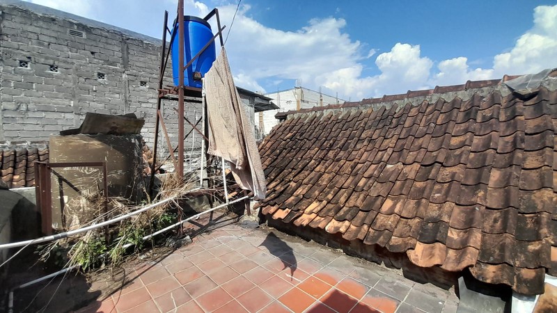 Rumah Strategis di Jl. Pandeyan - Cocok untuk Usaha & Investasi