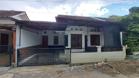 Rumah Disewakan dalam Perumahan di Daerah Kledokan - Depok, Sleman