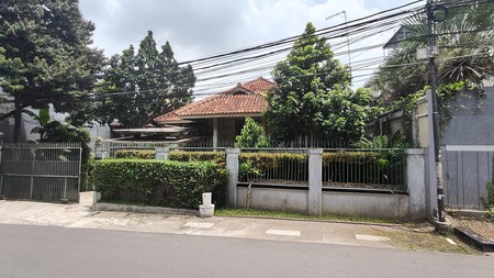 Langka Banget! 3 Rumah Sekaligus di Cipete Selatan - Total Tanah 1.437m2