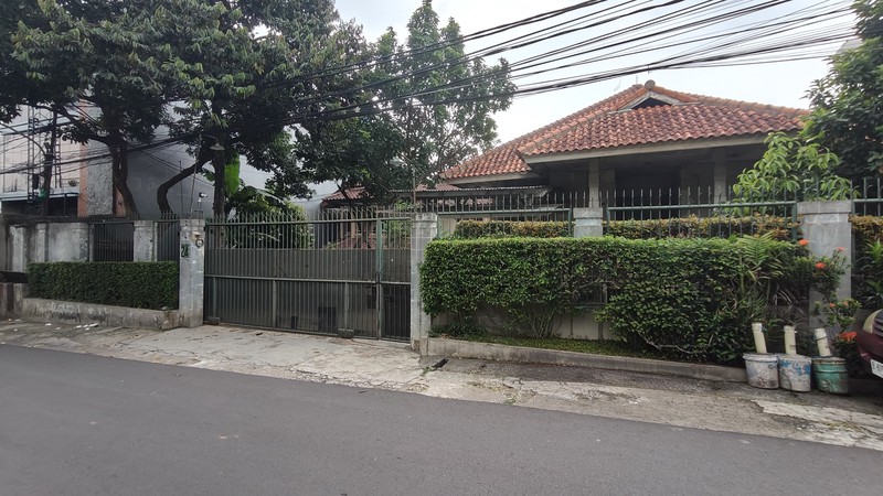 Langka Banget! 3 Rumah Sekaligus di Cipete Selatan - Total Tanah 1.437m2
