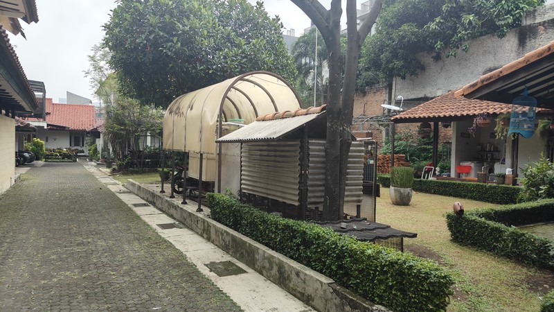 Langka Banget! 3 Rumah Sekaligus di Cipete Selatan - Total Tanah 1.437m2