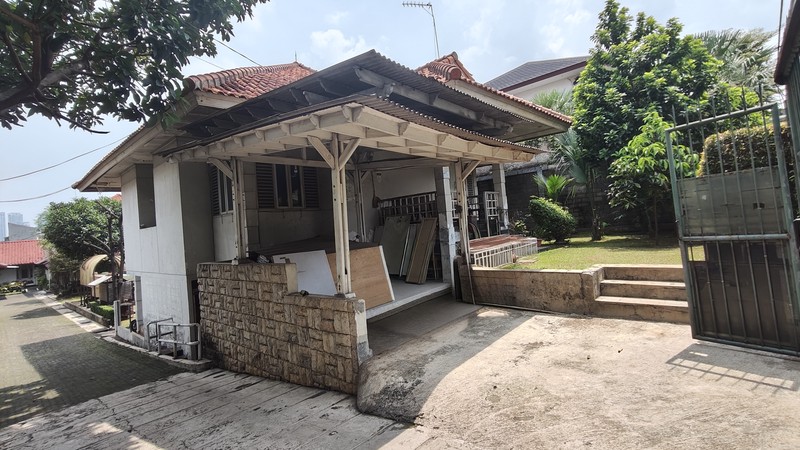 Langka Banget! 3 Rumah Sekaligus di Cipete Selatan - Total Tanah 1.437m2