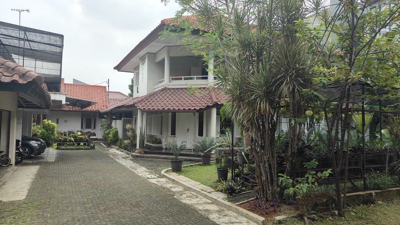 Langka Banget! 3 Rumah Sekaligus di Cipete Selatan - Total Tanah 1.437m2