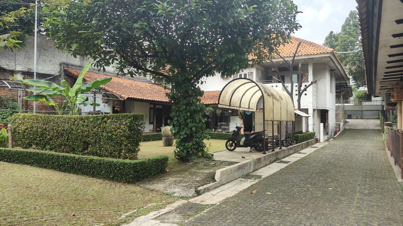 Langka Banget! 3 Rumah Sekaligus di Cipete Selatan - Total Tanah 1.437m2