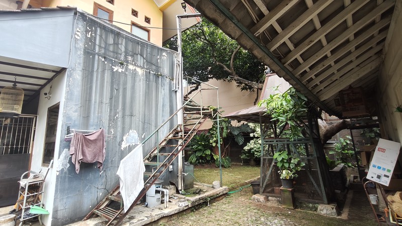 Langka Banget! 3 Rumah Sekaligus di Cipete Selatan - Total Tanah 1.437m2