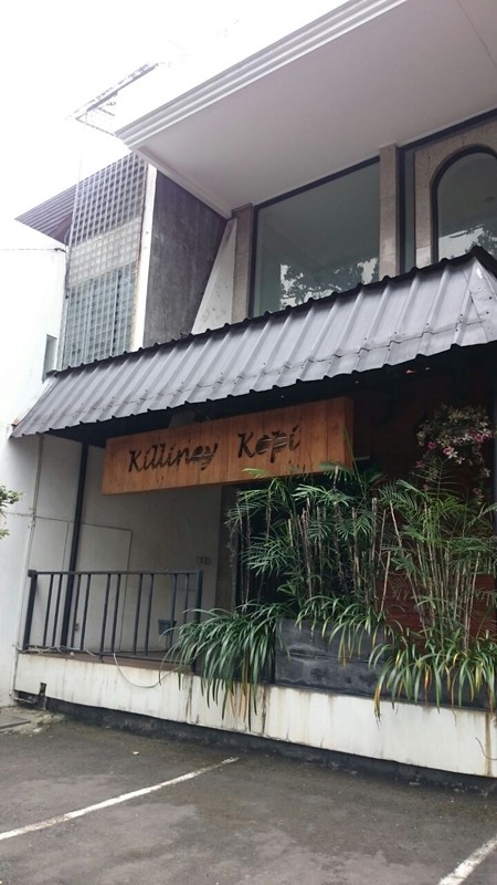 Dijual Mini Building Ex Resto yang siap digunakan.