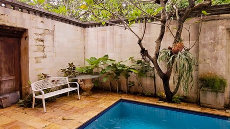 Rumah di Menteng Residence dengan Pool di Bintaro Sektor 7