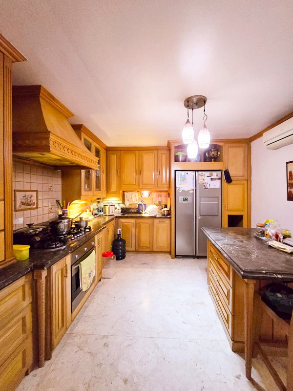 Rumah di Menteng Residence dengan Pool di Bintaro Sektor 7