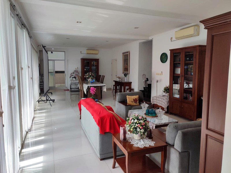 Rumah 2 Lantai Siap Huni Cantik di Pamulang dengan KT 3 KM 4 SHM