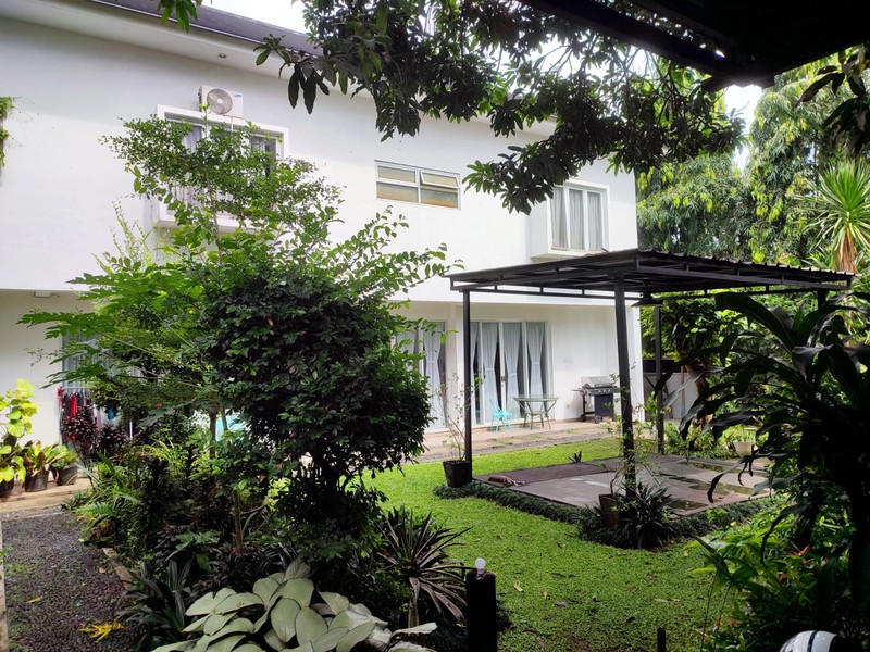 Rumah 2 Lantai Siap Huni Cantik di Pamulang dengan KT 3 KM 4 SHM