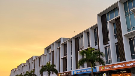 Ruko Northwest Boulevard Citraland Surabaya Barat