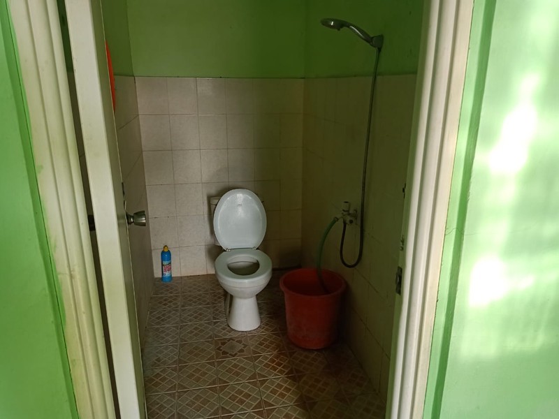 Disewakan Rumah Lokasi Strategis dengan Halaman Luas dan Lokasi Strategis dekat Bintaro