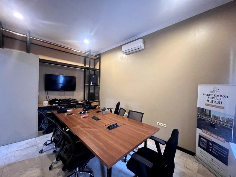 Rumah Hoek Siap Pakai Cocok Untuk Kantor di Sayap Buah Batu Bandung Kota