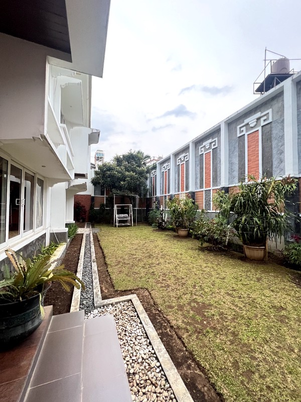 Rumah Mewah Asri dan Nyaman di Gegerkalong Bandung Kota