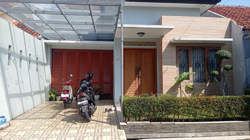 Rumah Eksklusif dengan Private Swimming Pool