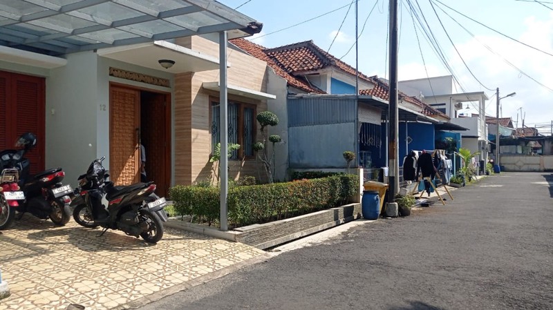 Rumah Eksklusif dengan Private Swimming Pool