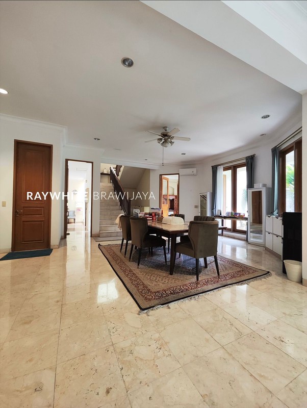 Rumah Siap Huni Bebas Banjir Area Kemang