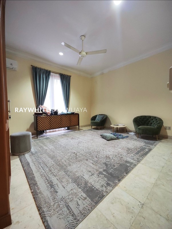 Rumah Siap Huni Bebas Banjir Area Kemang