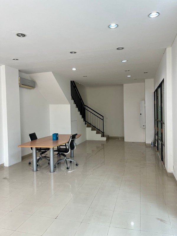 Disewakan Ruko siap pakai Di Thamrin City Office Park