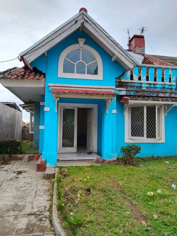 Villa Jual arah Istana Negara Cipanas