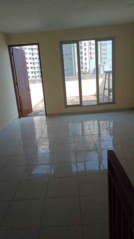 Ruko Baru , strategis di Fatmawati raya disewakan