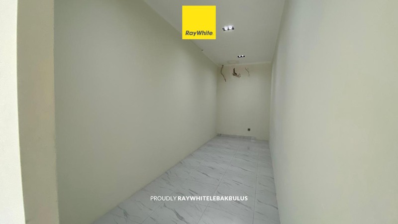 Disewakan Ruko Murah dan Strategis di Pinggir Jalan Jl Panjang, Permata Hijau, Jakarta Barat