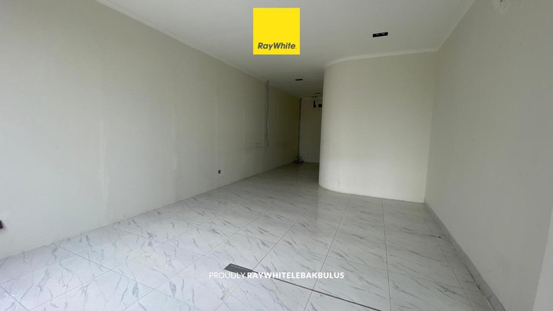 Disewakan Ruko Murah dan Strategis di Pinggir Jalan Jl Panjang, Permata Hijau, Jakarta Barat