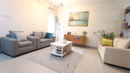Rumah Siap Huni dengan Halaman Luas dan Lokasi Strategis dekat Bintaro Jaya