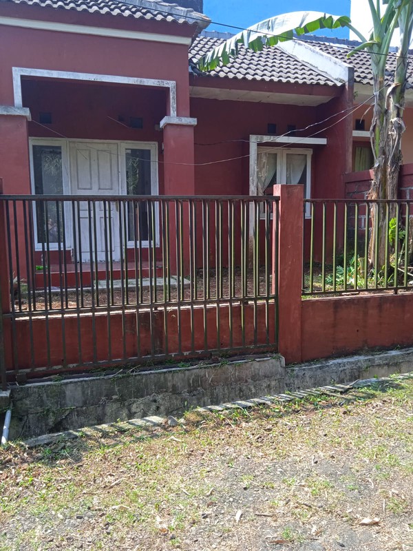 Rumah Siap Huni dengan Hunian Nyaman dan Asri di Sawangan, Depok