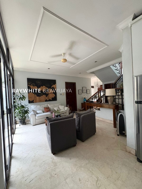 Townhouse Siap Huni Lingkungan Tenang Area Ampera Kemang 