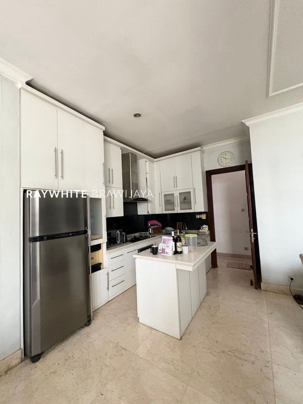 Townhouse Siap Huni Lingkungan Tenang Area Ampera Kemang 