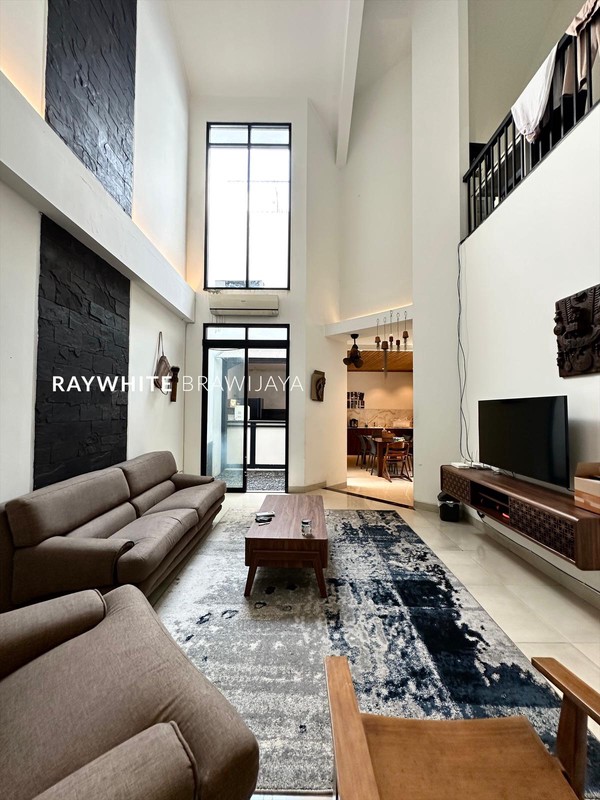 Best Price Rumah Siap Huni Dalam Kompleks Tenang Area Lebak Bulus