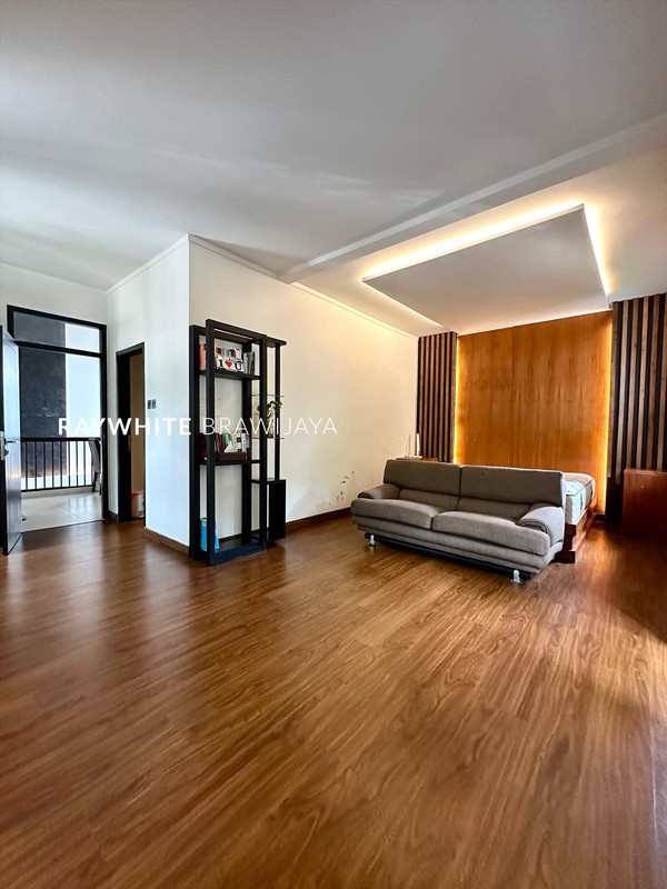 Best Price Rumah Siap Huni Dalam Kompleks Tenang Area Lebak Bulus